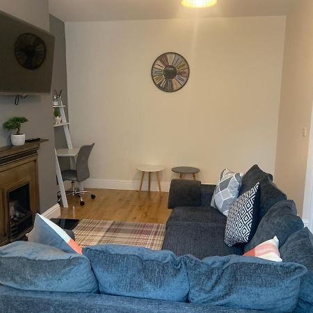 Gateshead Serviced Apartment Ideal For Contractors And Vacationing Buitenkant foto